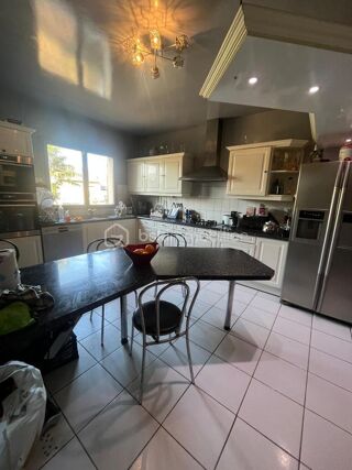  Maison � vendre 6 pi�ces 175 m�