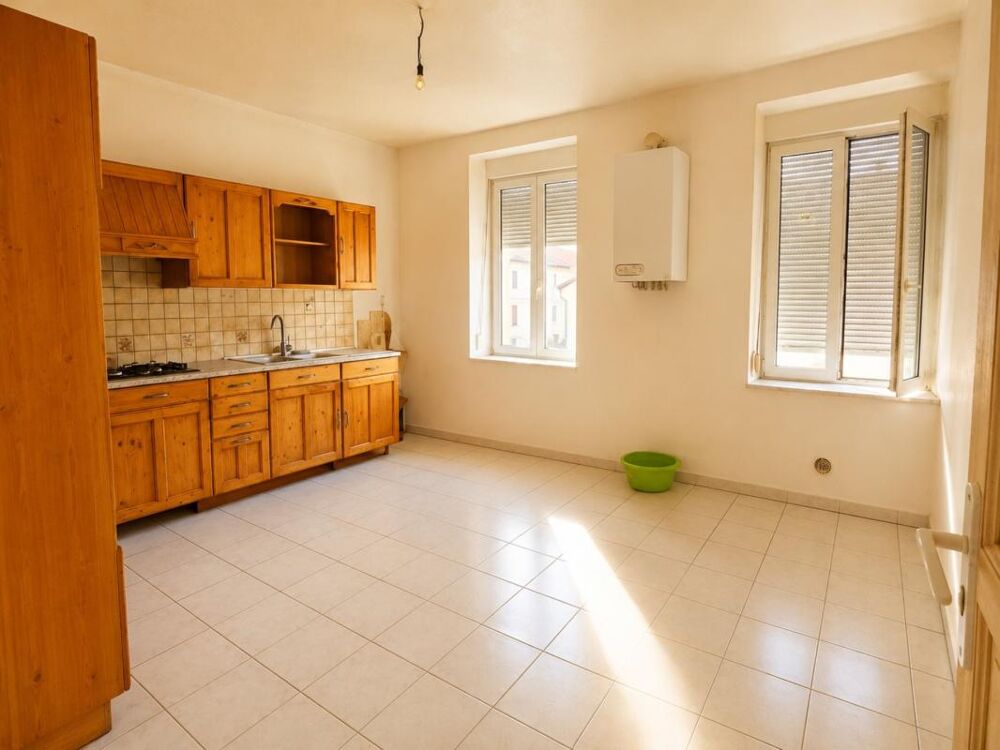 Vente Appartement HAYANGE – 97 m² à rénover – 3 chambres – Stationnement – Investissement ou projet de rénovation Hayange