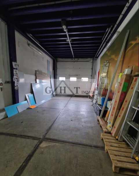  ENTREPOT-BUREAUX A VENDRE DE197 M2 SUR SARTROUVILLE ! 