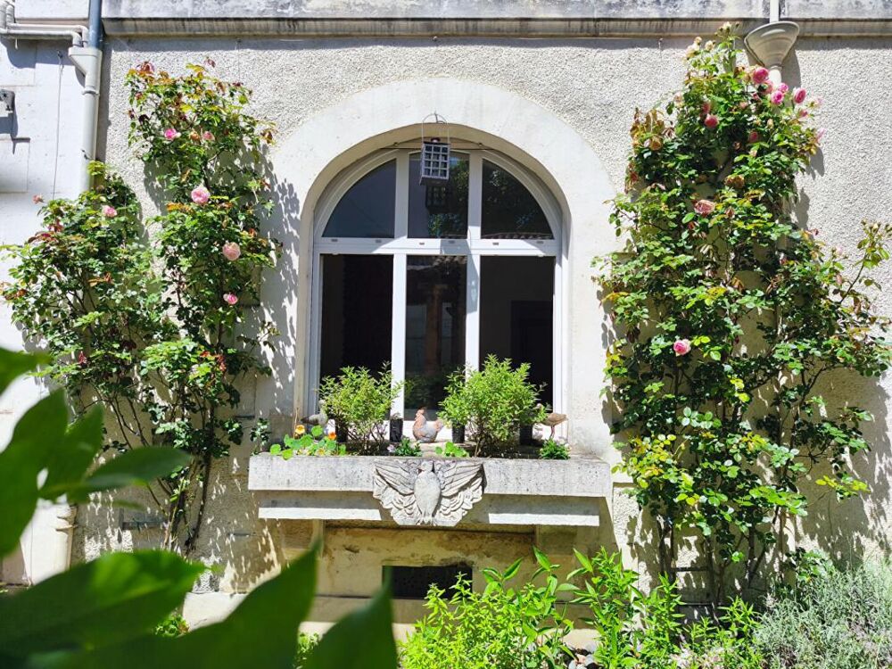 Superbe maison bourgeoise, en parfait état, double séjour, 4/5 chambres, jardin, garage