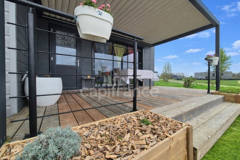 Viager libre - Maison/Chalet - 3 pièces SAINT ROMAIN DE BENET (17) - Terrain de 333m²