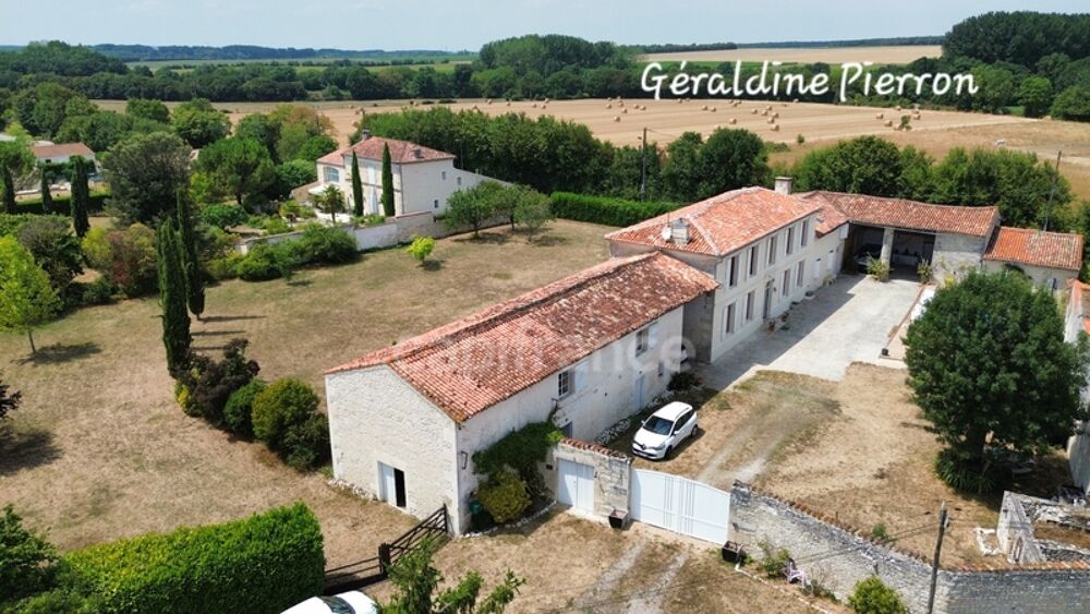 Maison 7 pièces 264 m² · à Varaize · 264 m² · 545 000 €