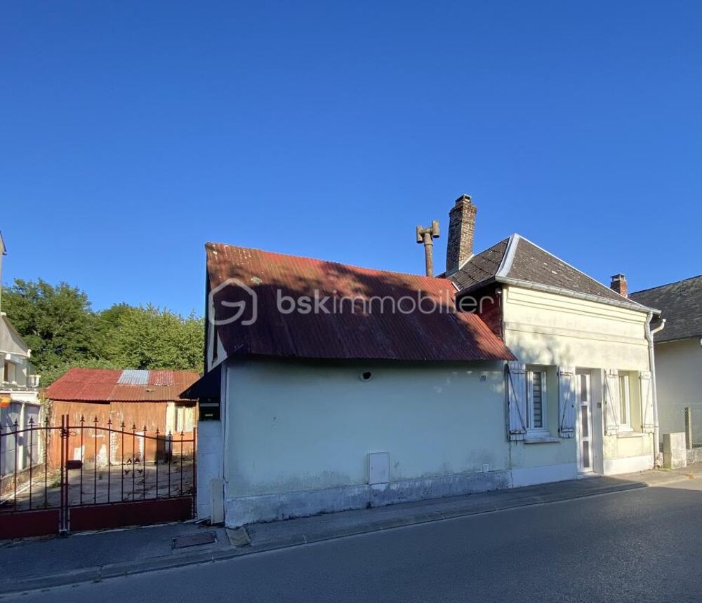 Vente Maison Maison avec fort potentiel sur plus de 1 100 m² de terrain constructible Feuquieres en vimeu