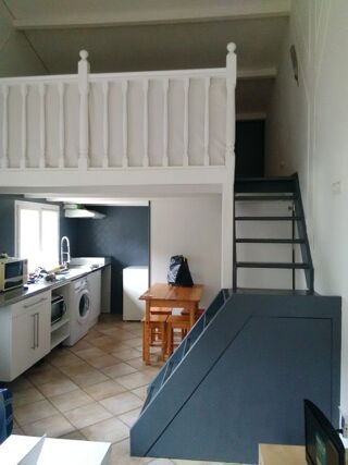  Appartement à louer 1 pièce 38 m²