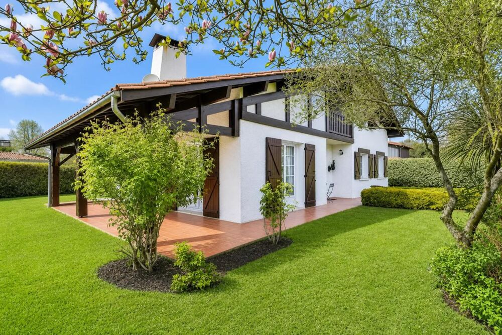 Maison 8 pièces 160 m² · à Sanguinet · 160 m² · 635 000 €