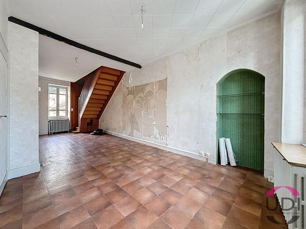 Maison de ville de 71m² avec jardin, dépendance et caves