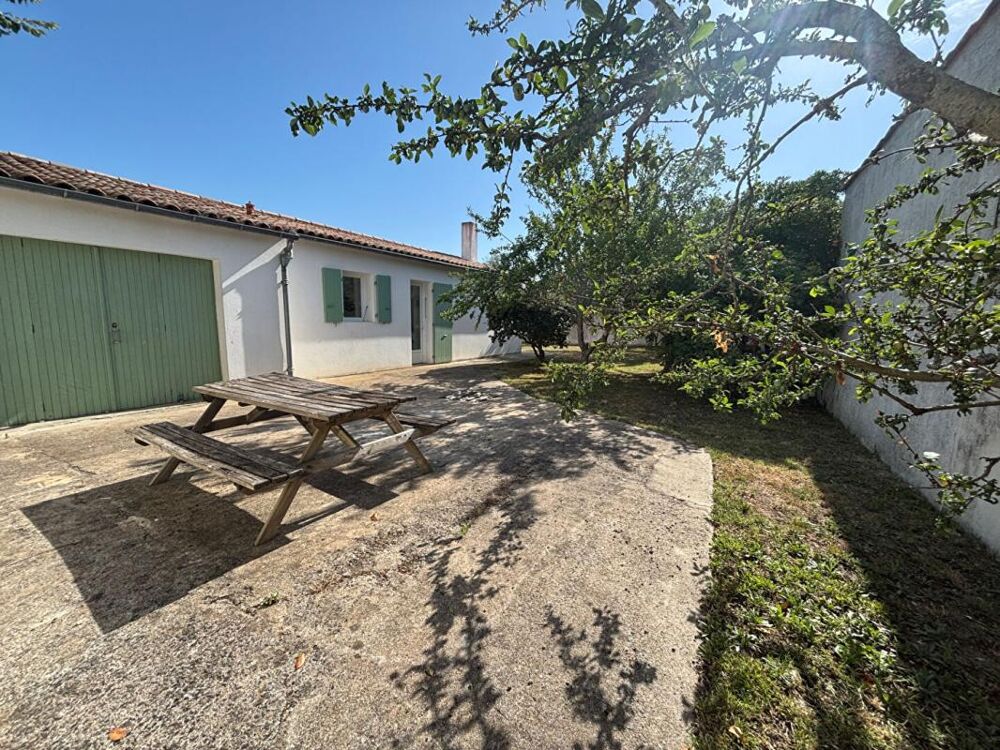 à vendre  Maison Sainte-Marie-de-Ré (17740)