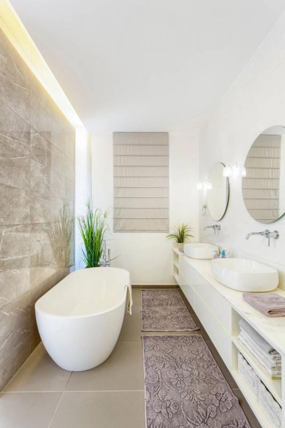 Vente Appartement **Superbe 2p de 45  m2 avec bel extérieur proche Garibaldi** Saint ouen sur seine