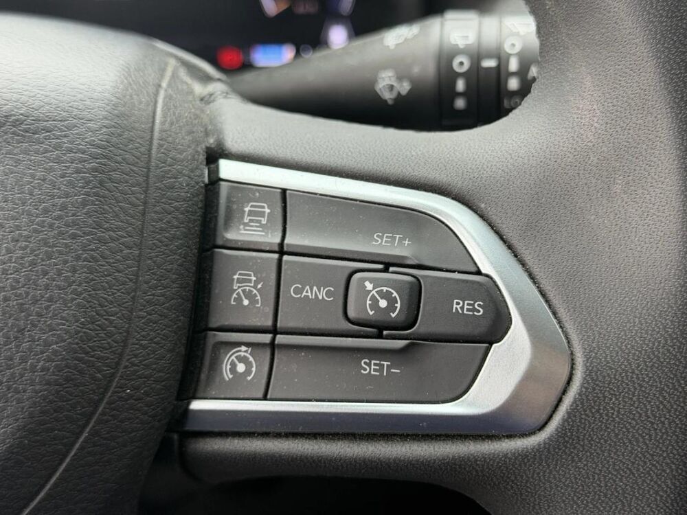 Compass Night Eagle Mild-Hybrid FWD 2023 occasion 71680 Cr&ecirc;ches-sur-Sa&ocirc;ne