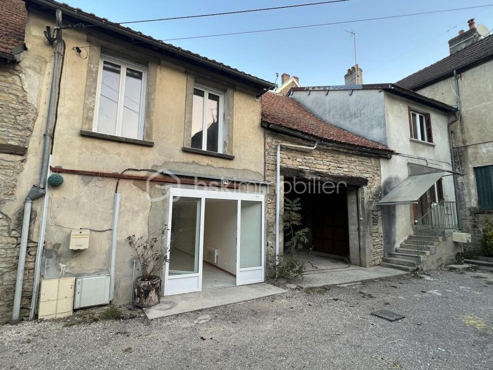 Ensemble immobilier 2 maisons, 1 local commercial, 1 grange