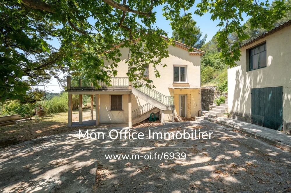 Référence : 6939-PAN - Maison 7 pièces de 231 m² sur un terrain de 10 500 m² avec piscine et dépendances