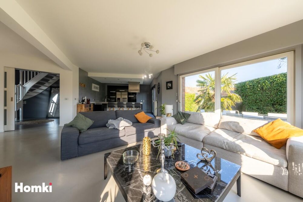 Vente Maison Maison/Villa T7 de 181 m² à Lompret 59840 Lompret