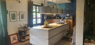  Maison  vendre 15 + pices 350 m