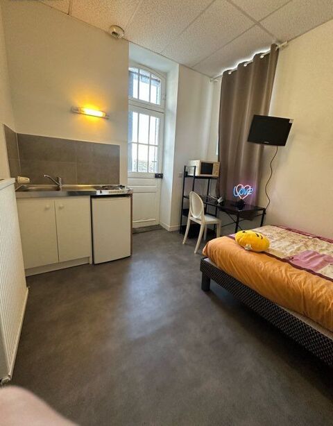   Studio meubl� 15m� avec balcon Jardin Massey Appartement - 1 pi�ce(s) - 15 m�