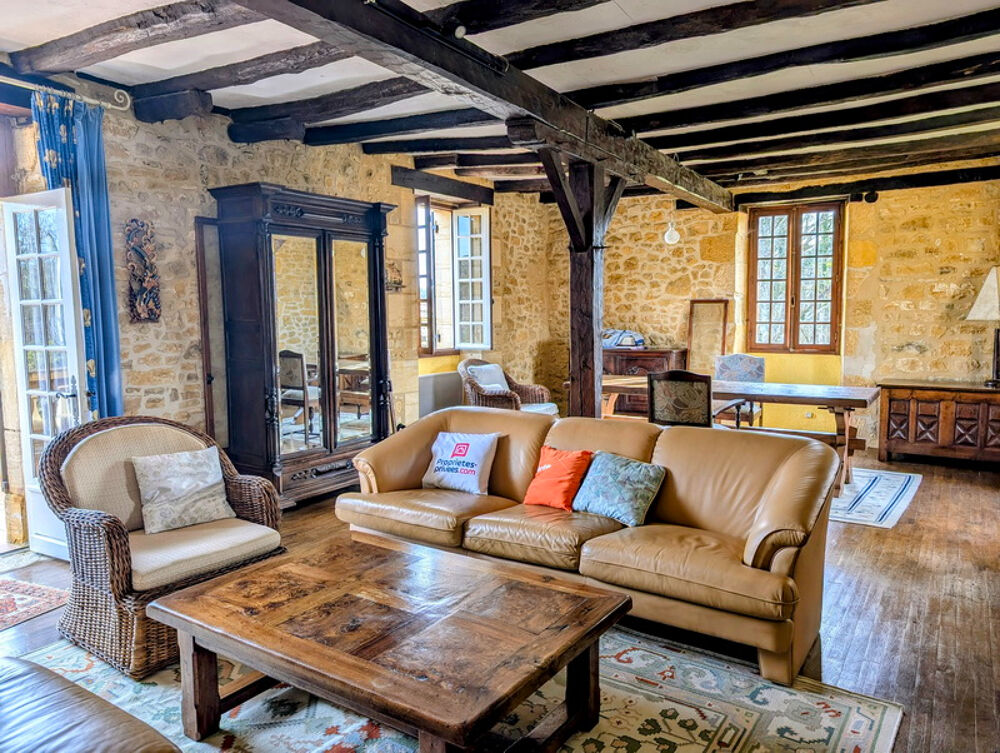 Maison en pierre de 171m2 3 chambres dans un bel environnement