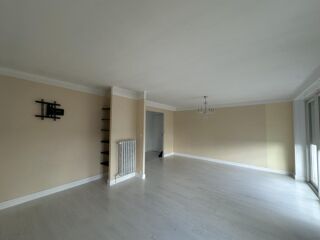  Appartement � louer 3 pi�ces 79 m�