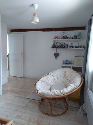  Appartement à louer 3 pièces 75 m²