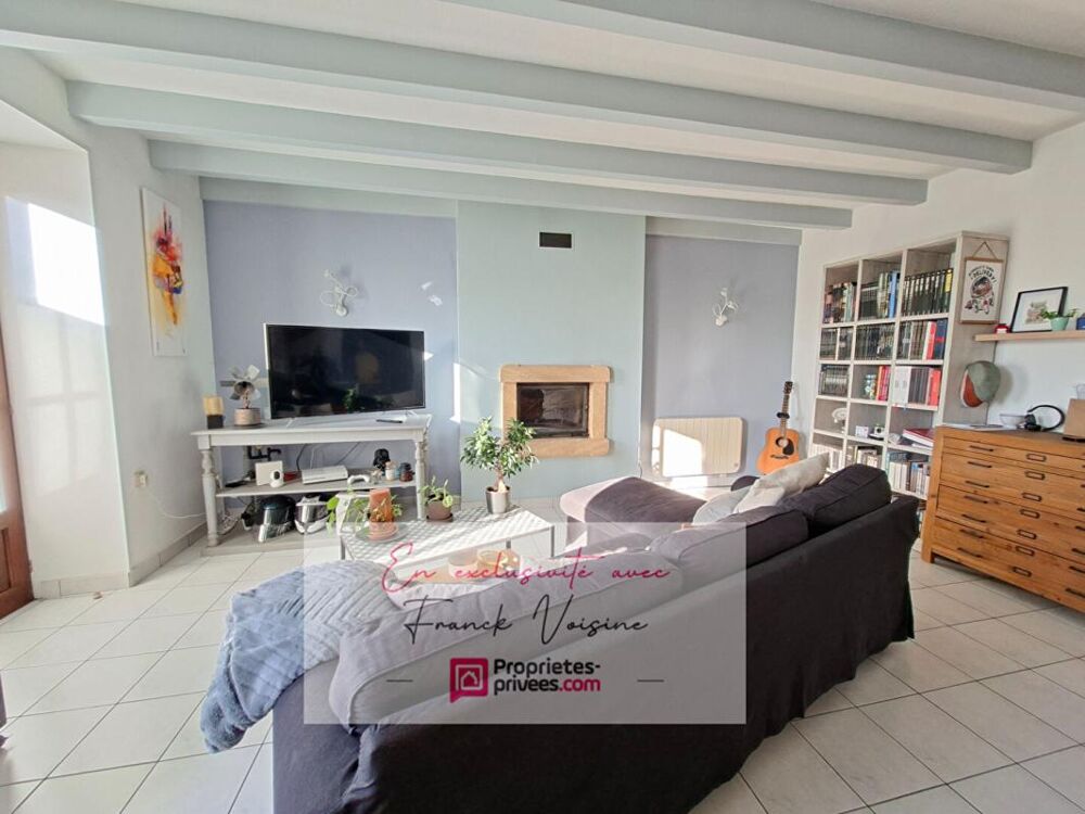 Vente Maison A VENDRE en Exclusivité aux Herbiers, maison de 104 m2 avec 2 chambres (possibilité 3° chambre)  et 1 bureau sur une parcelle de Les herbiers