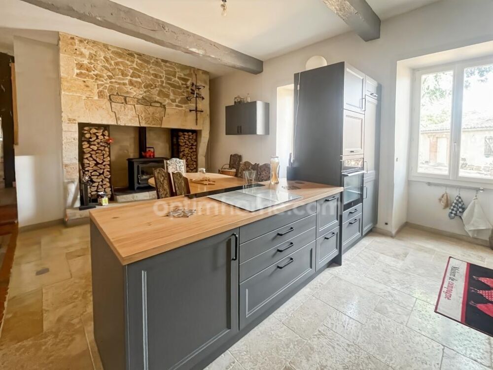 Vente Maison PROPRIETE D'EXCEPTION AVEC 8 HECTARES, 2 LACS - VUE IMPRENABLE SUR LES PYRENES - CASTERA VAERDUZAN (32) Castera verduzan