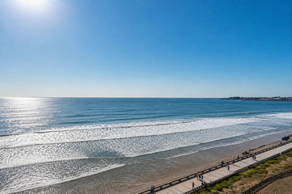 À vendre  Appartement 3 pièces avec vue mer et prestations rare