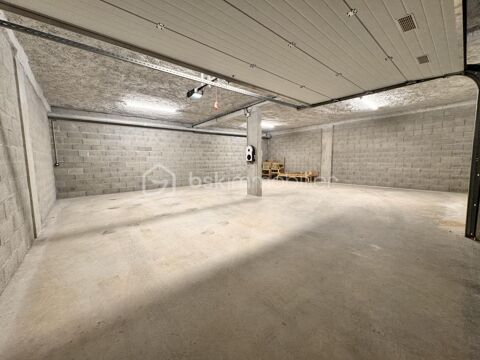 Local de stockage / Entrep&ocirc;t 90 m&sup2; – Argonay – 2 parkings 230880 74370 Argonay