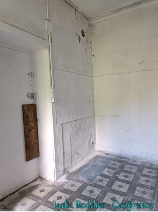  Immeuble à vendre 15 + pièces 243 m²