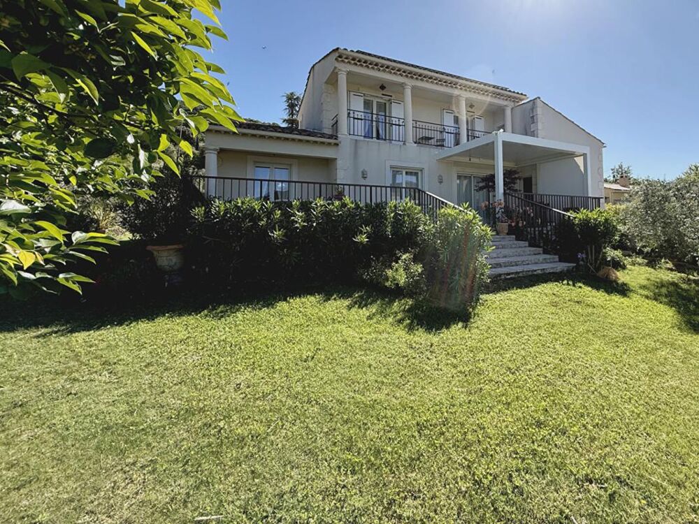 Villa d'exception avec piscine 4 chambres 182 m2 - Malijai 04350