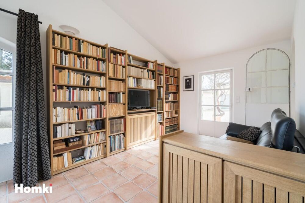 Vente Maison Maison/Villa T7 de 180 m2 à Montaren-et-Saint-Médiers 30700 Montaren et saint mediers