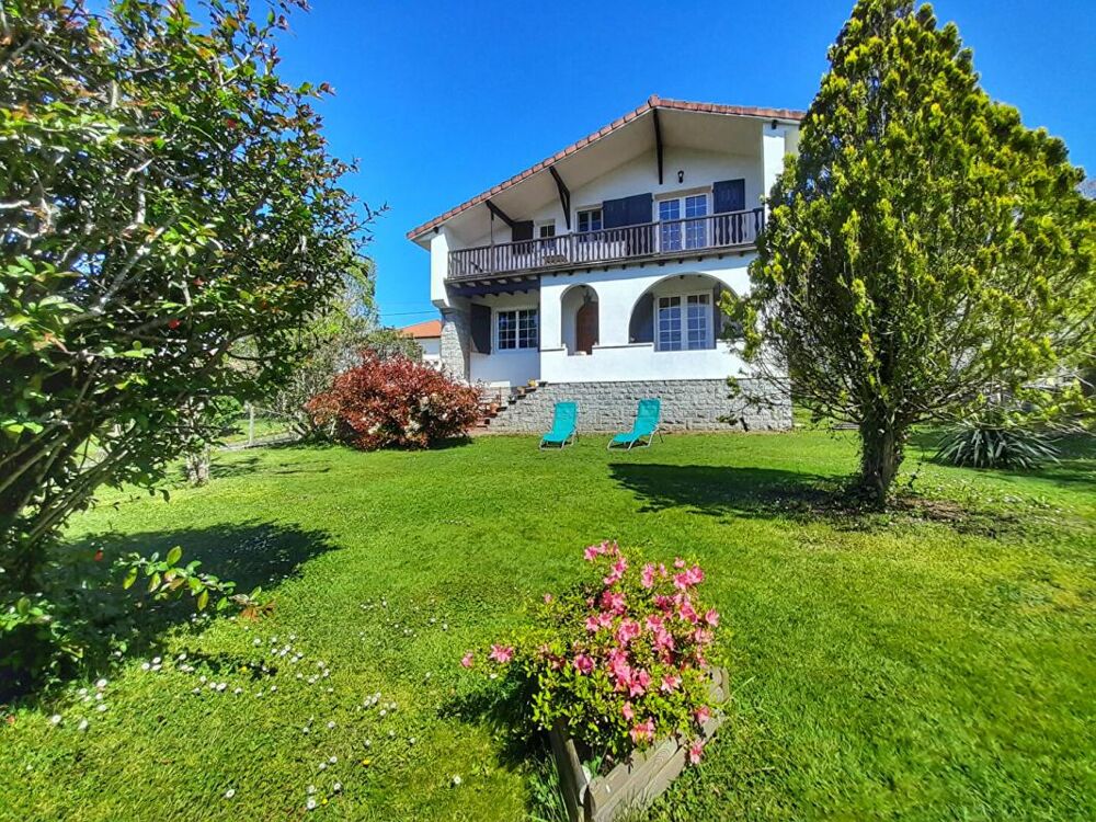 Maison de caractère avec panorama exceptionnel sur les Pyrénées