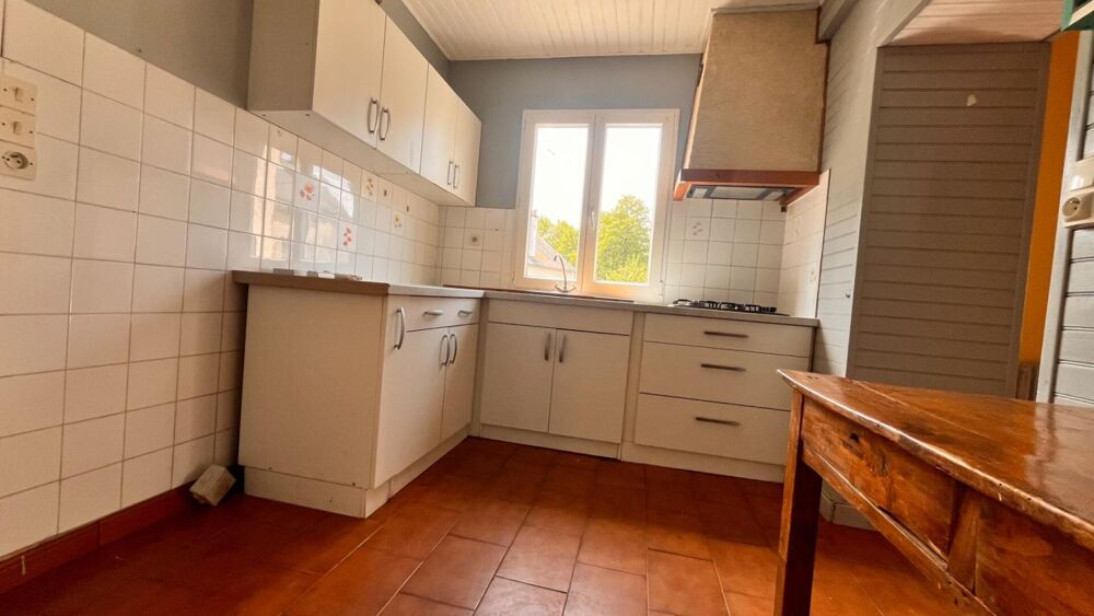 Maison Montval Sur Loir 5 pièce(s) 121 m2 - 3 chambres