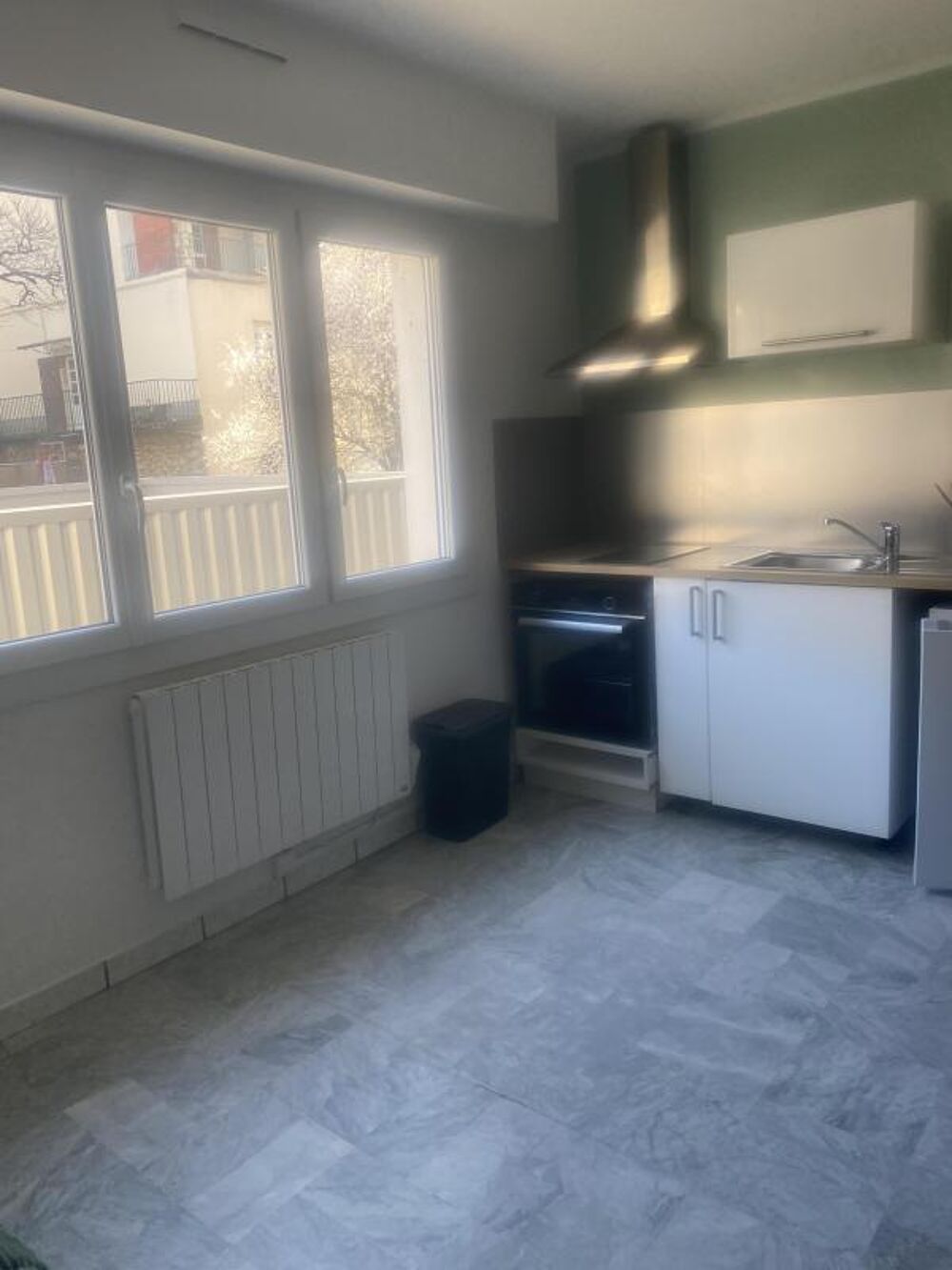 Location Appartement A LOUER JOLI STUDIO ENTIEREMENT MEUBLE RESIDENCE FONTANGES Villefranche de rouergue