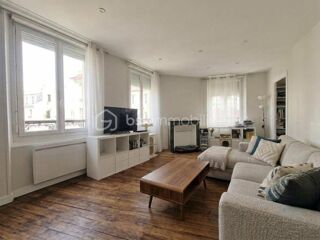  Immeuble à vendre 8 pièces 353 m²