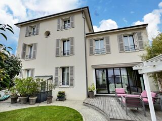  Proprit/chteau  vendre 7 pices 200 m