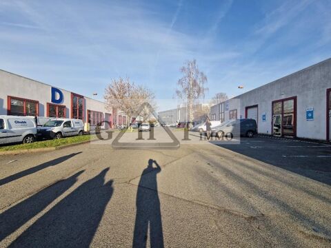 A LOUER 1036 M² ENTREPOT BUREAUX A IVRY SUR SEINE 20626 94200 Ivry sur seine