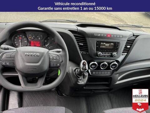 Daily 35 C 16H 3L0 BV Hi-Matic CAISSE 20M3 + HAYON 2025 occasion 10150 Lavau