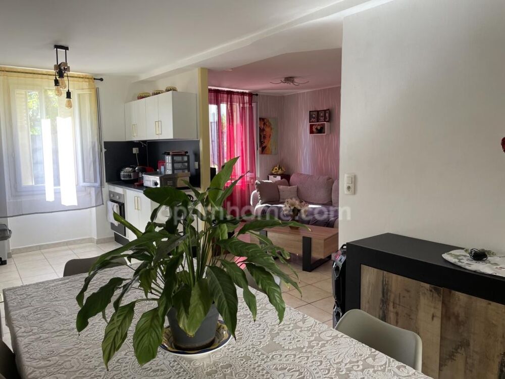 Vente Immeuble SOUESMES, Village de Sologne, Immeuble de rapport de trois appartements dont deux actuellement loués Souesmes