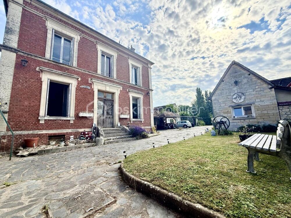 Vente Maison Propriété avec Bâtisse ancienne à rénover + Dépendances Fleury