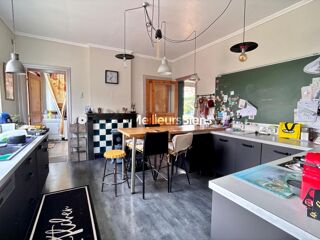  Maison  vendre 8 pices 193 m