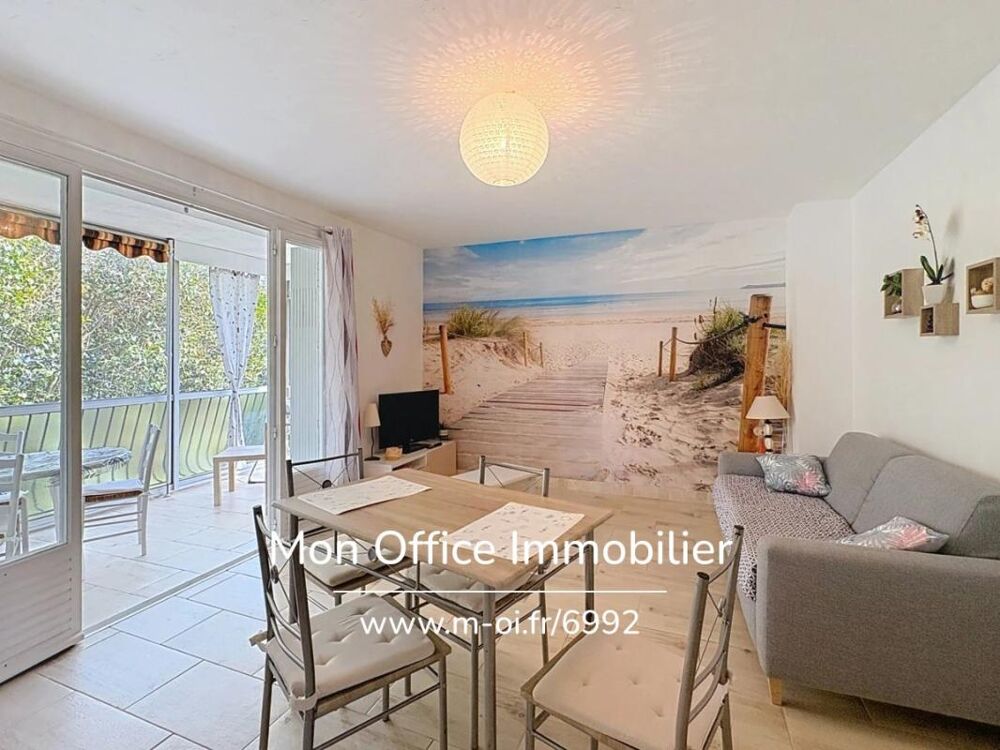 Vente Appartement Référence : 6992-LES. - APPARTEMENT RÉNOVÉ PROCHE CENTRE ET PORT DERNIER ÉTAGE À VENDRE À CAVALAIRE SUR MER Cavalaire sur mer