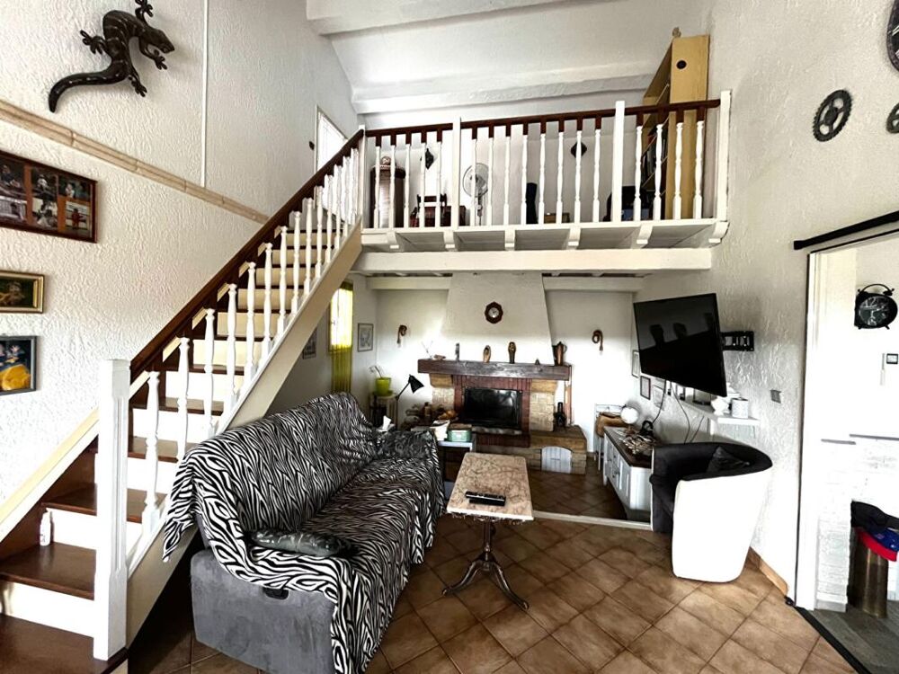 Vente Maison Maison Carcès avec appartement T2 et piscine Carces