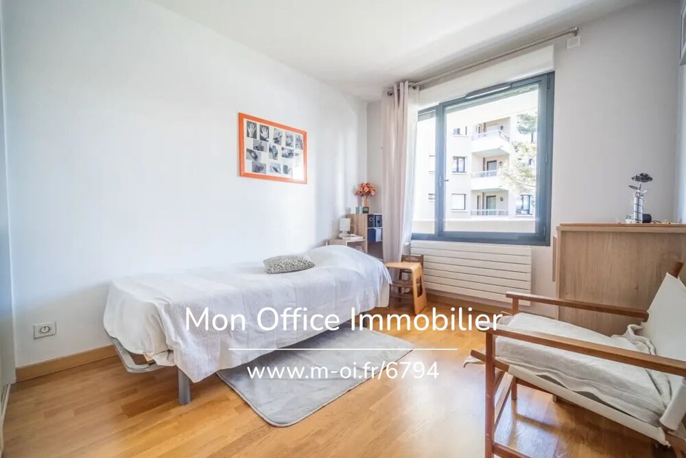 Vente Appartement Référence : 6794-TCA - Appartement 3 pièces - terrasse de 30m2 - Parking de copropriété - Garage possible - à Annecy (74000) Annecy