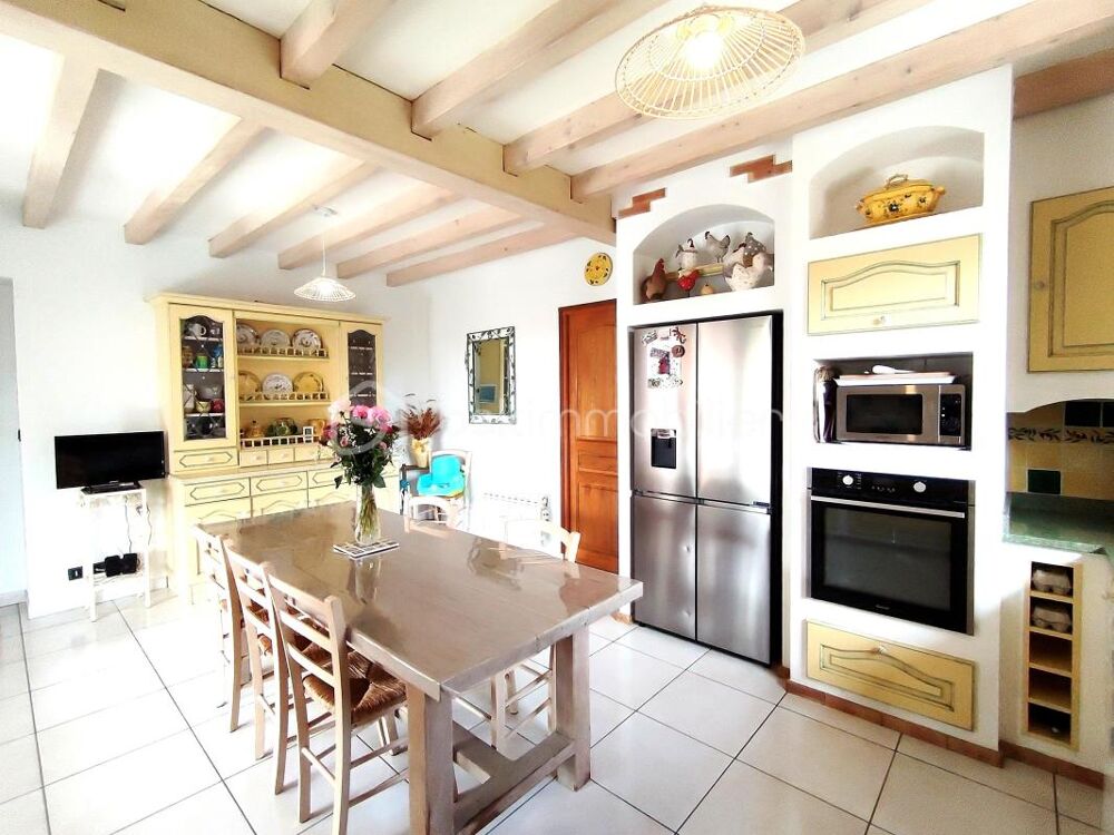 Vente Maison Maison spacieuse avec piscine et vue dégagée dans un cadre enchanteur Orthez
