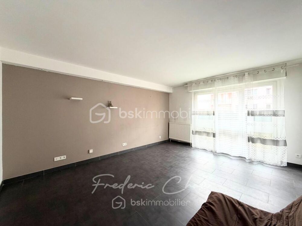 Vente Appartement APPARTEMENT F3 DE 68,58 M² EN HYPERCENTRE DE LIVRY-GARGAN Livry gargan