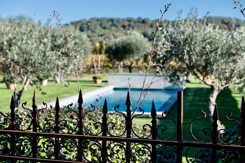 Dpt Vaucluse (84), à vendre en campagne de MENERBES, proche de Gordes et de l'Isle sur la Sorgue, Propriété de près de 2 ha avec