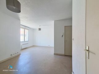  Appartement à louer 1 pièce 32 m²