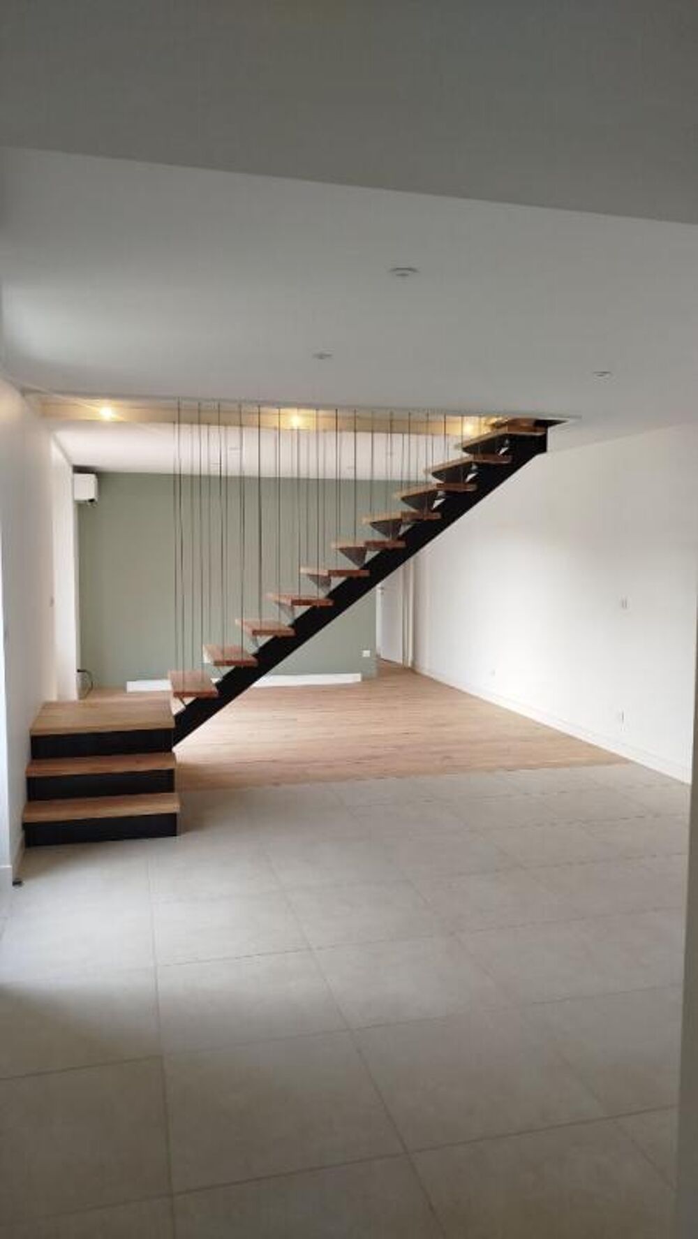 Maison Saint Laurent De La Pree 6 pièce(s) 162 m2