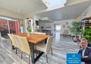  Maison  vendre 6 pices 230 m