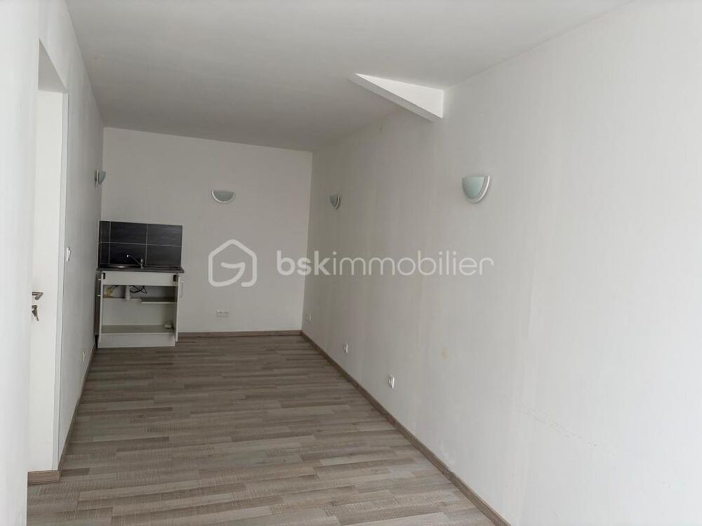   A LOUER : BUREAU OU LOCAL COMMERCIAL INDEPENDANT 40 M² Flines lez raches