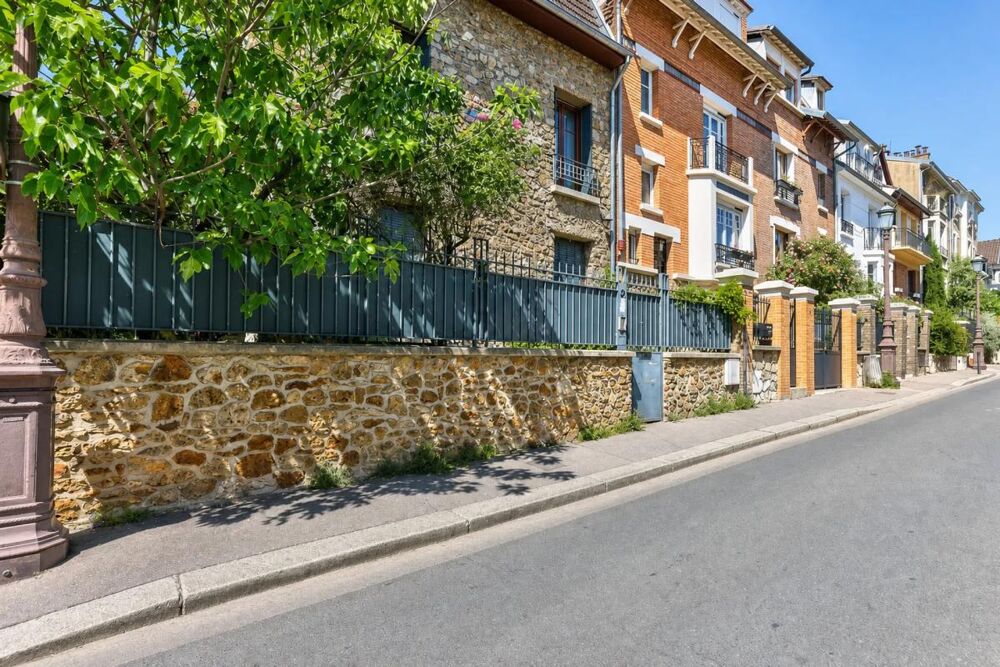 Vente Maison Maison de Ville avec jardin et terrasse 365 m² RUE STRAUSS Paris 20? Paris 20