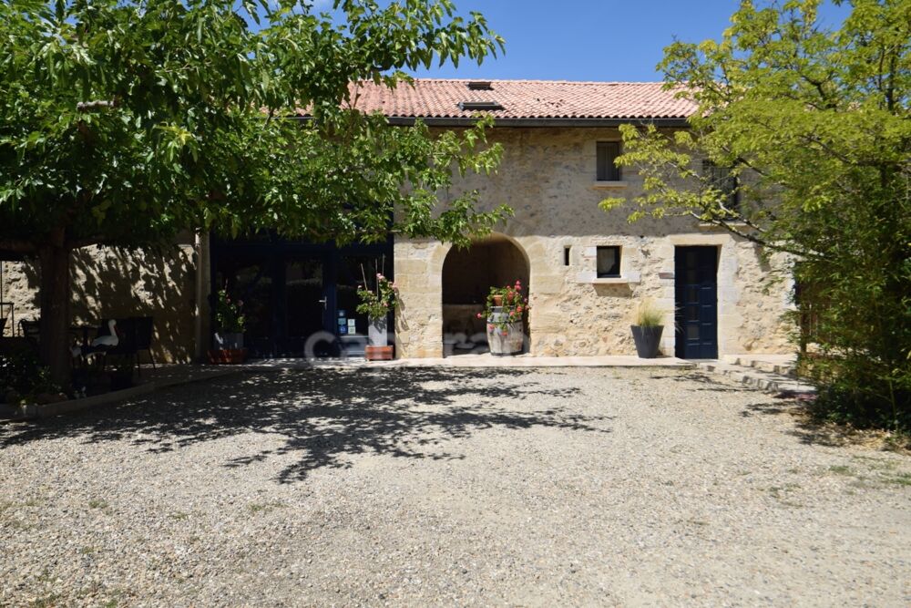 Propriété - une maison d'habitation - 5 chambres d'hôtes - 2 appartements en location sur plus de 1 hectare à SAINTE BAZEILLE (4